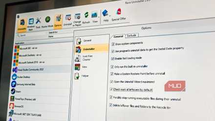 Revo uninstaller open on a BENQ Monitor