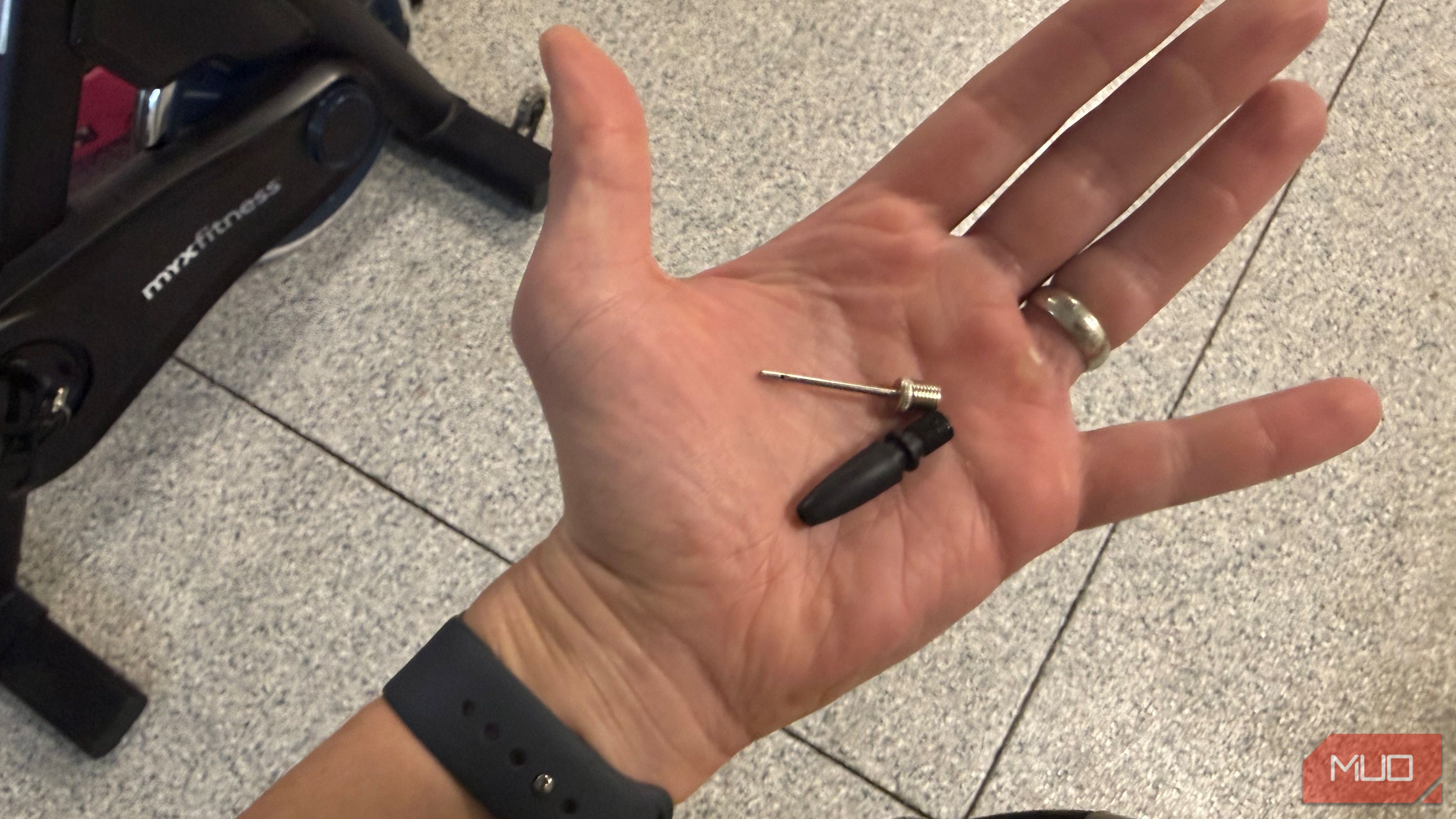 ryobi tire inflator connectors in hand