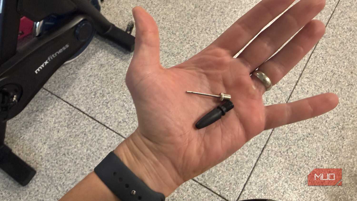 ryobi tire inflator connectors in hand