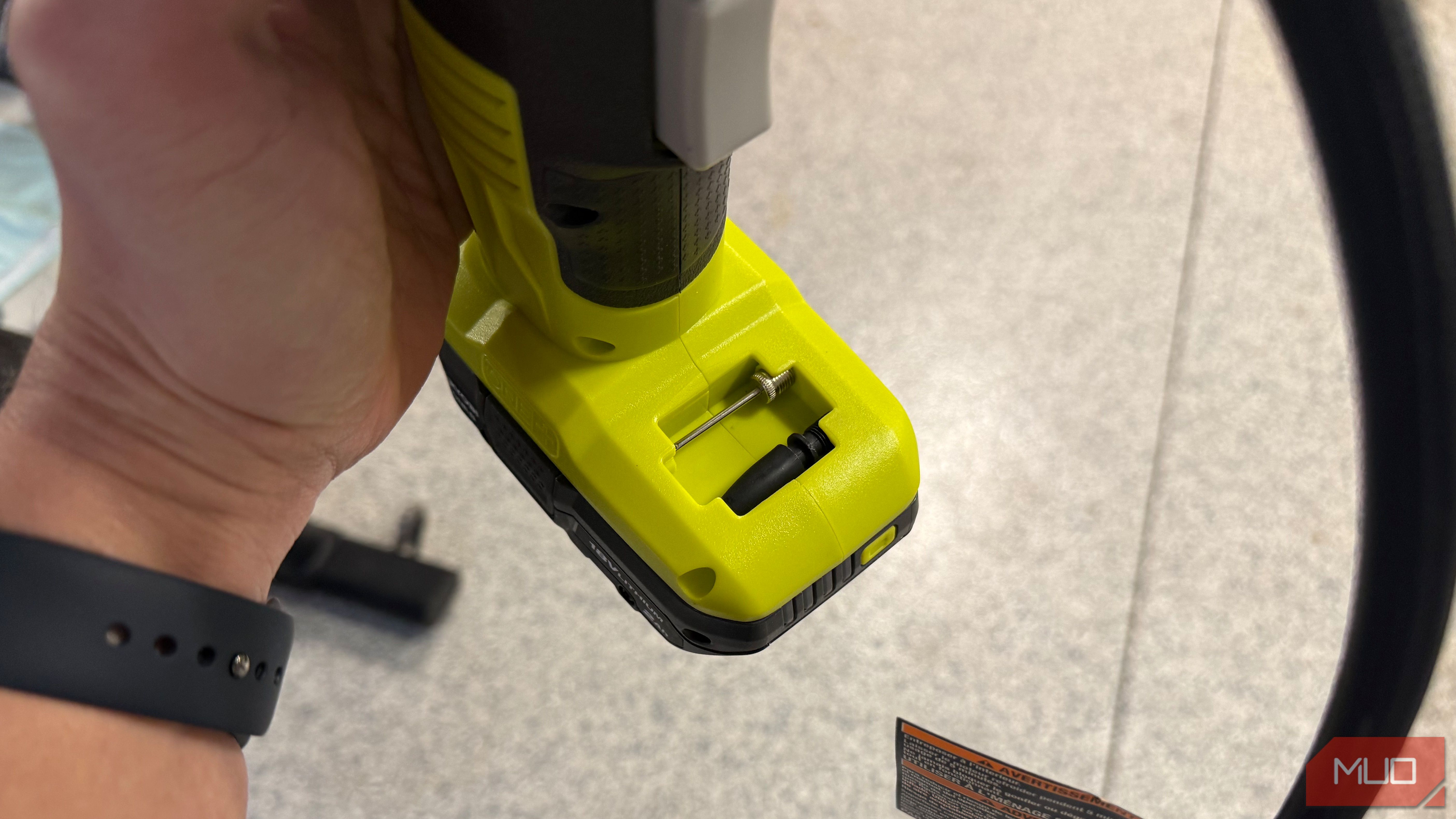 ryobi tire inflator connectors slot