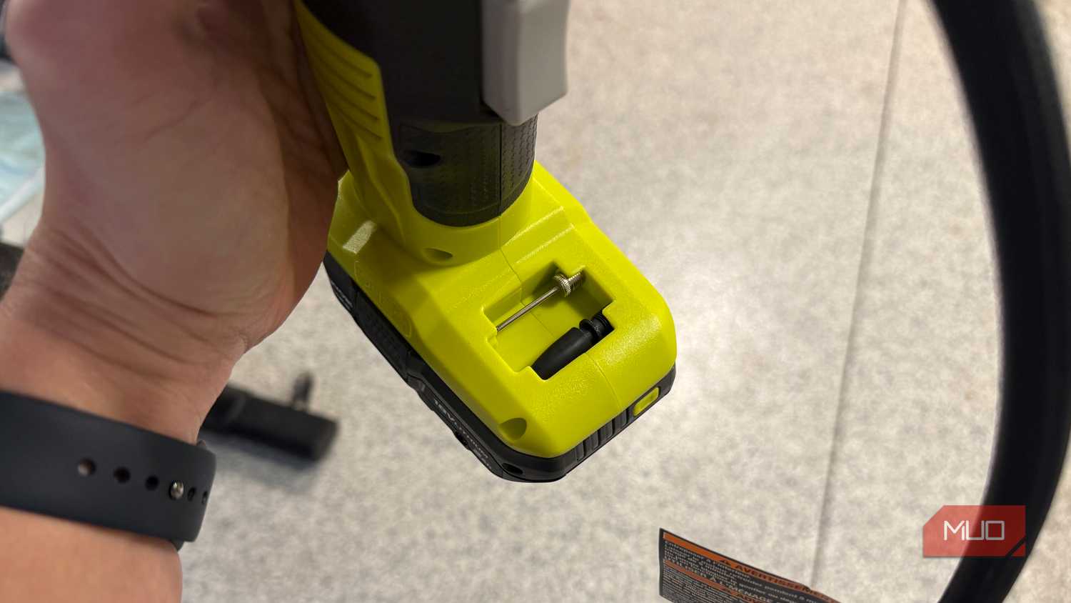 ryobi tire inflator connectors slot