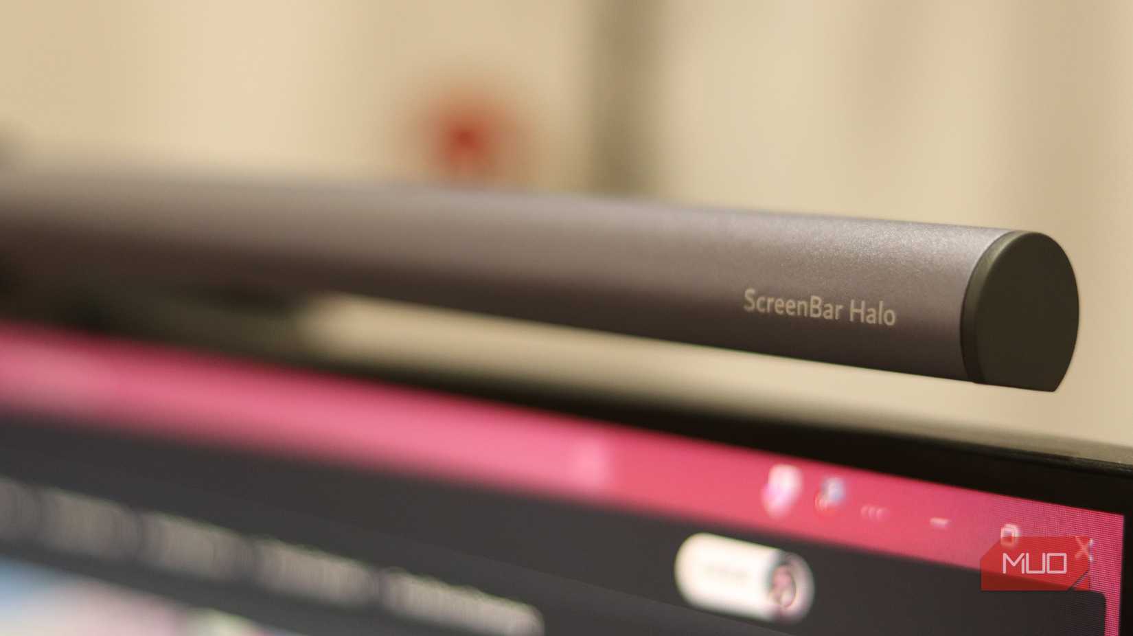 ScreenBar Halo light branding.