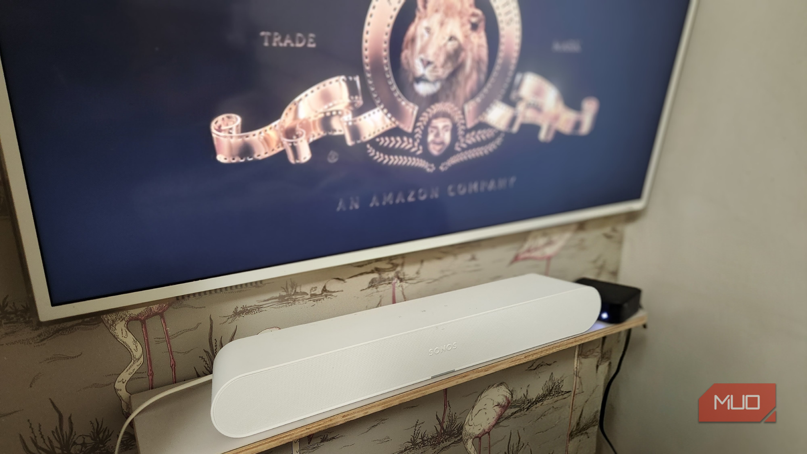 3.1 soundbar and TV in a living space.