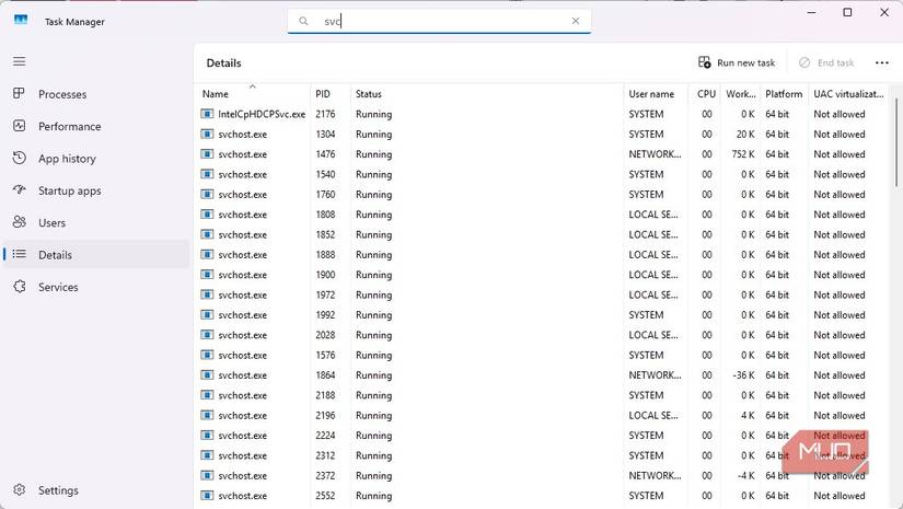 Pestaña Detalles del Administrador de tareas que muestra el uso de memoria de svchost exe