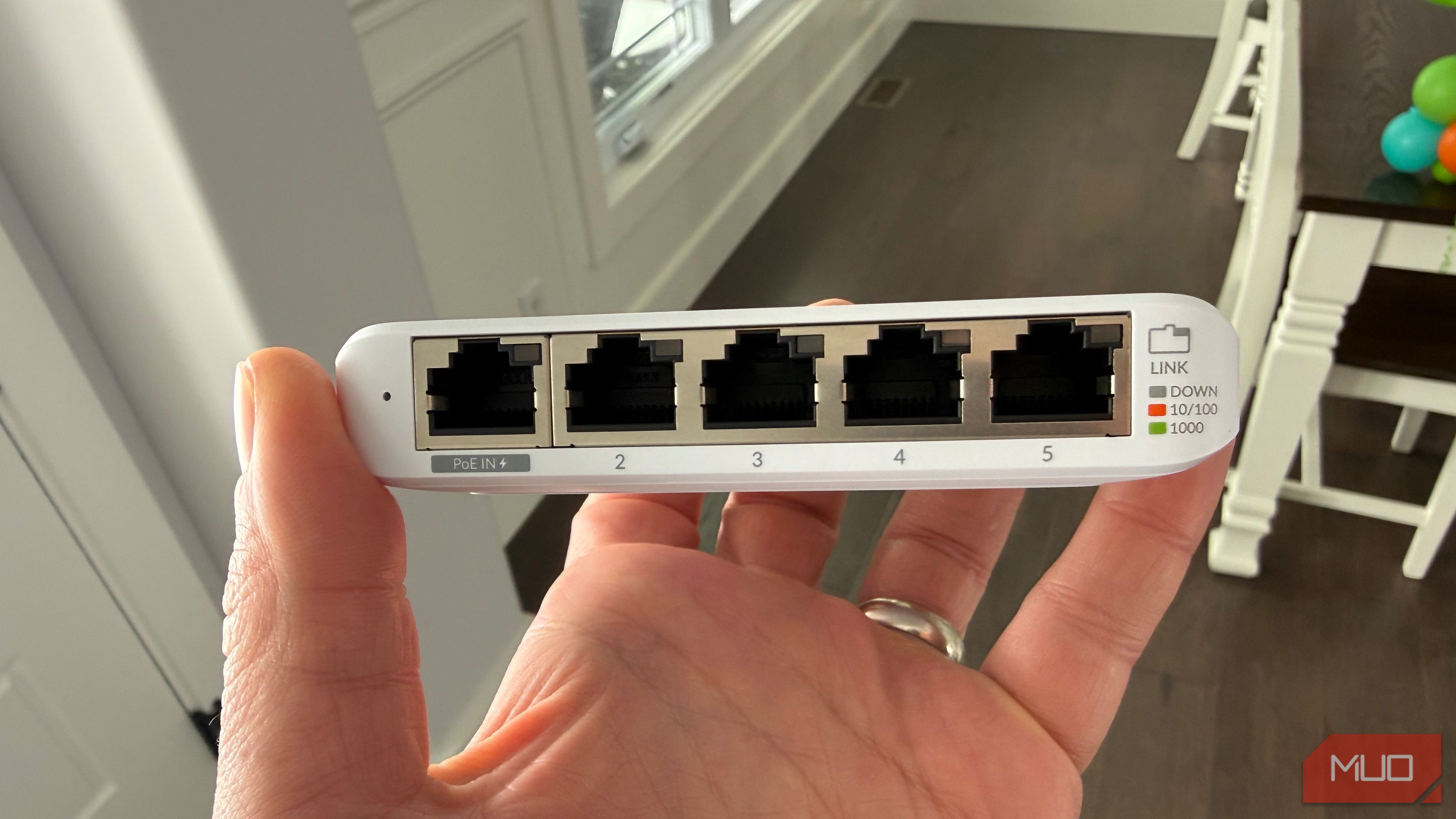 The difference between a network switch and a router (and why you need ...