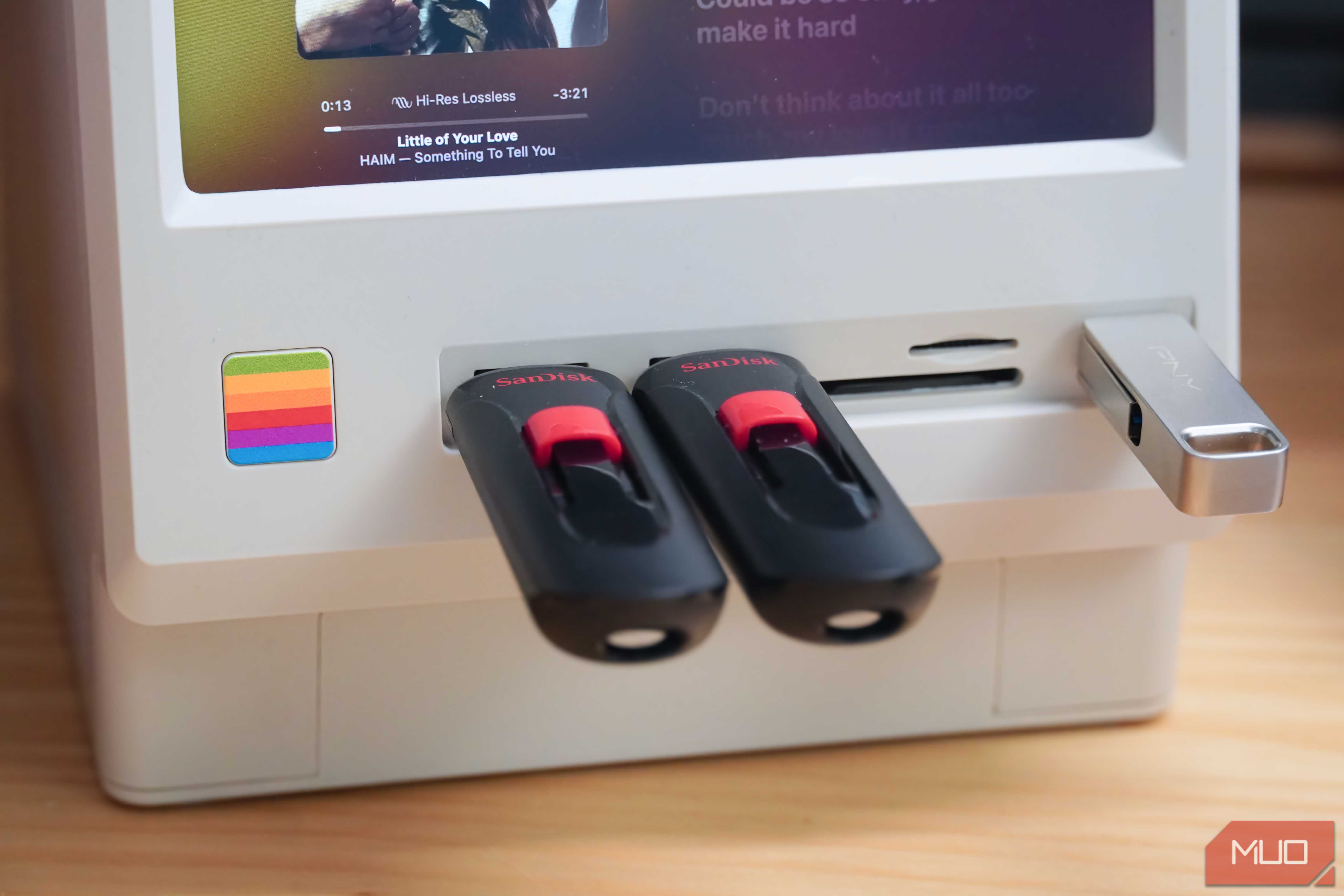 Using Flash Drive That old USB drive might still be worth keeping