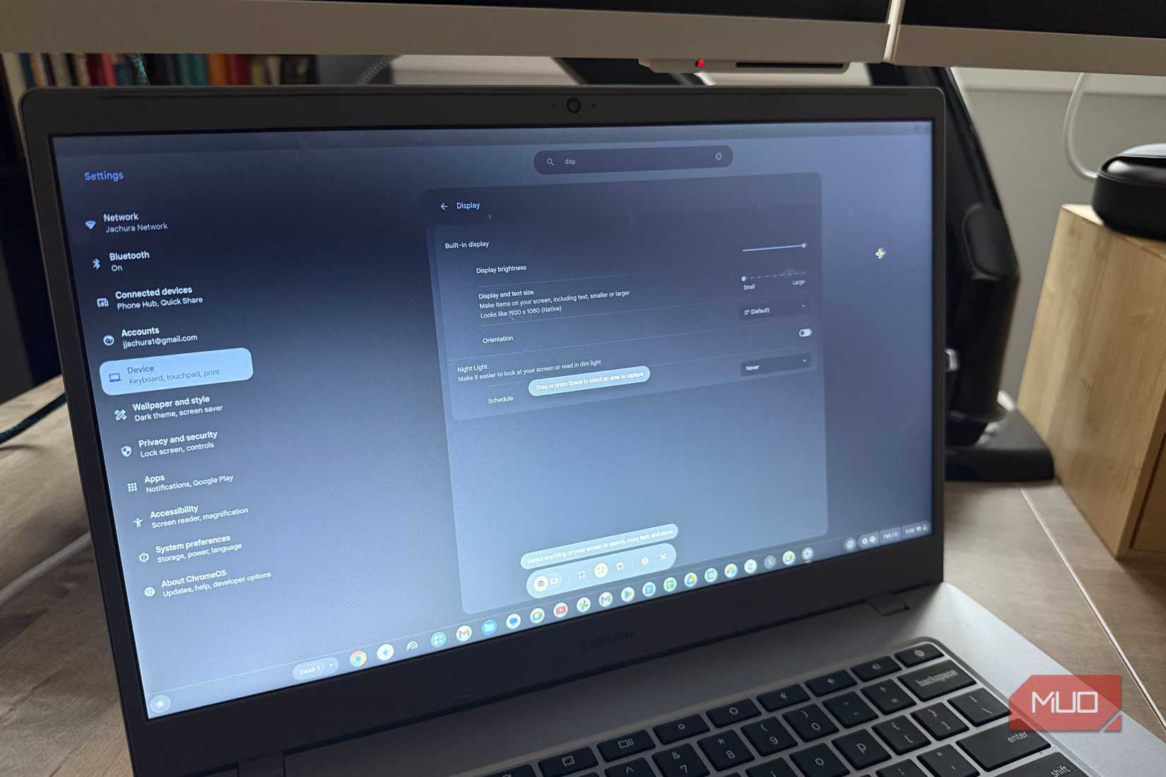 Chromebook showing screen recording feature