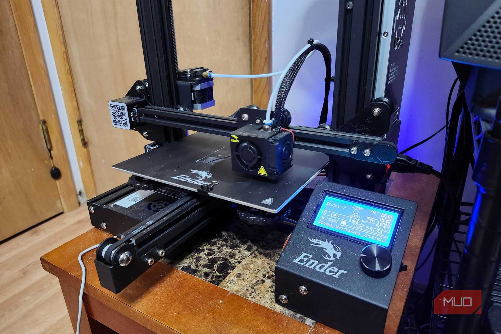 Ender 3 3D Printer printing out stands