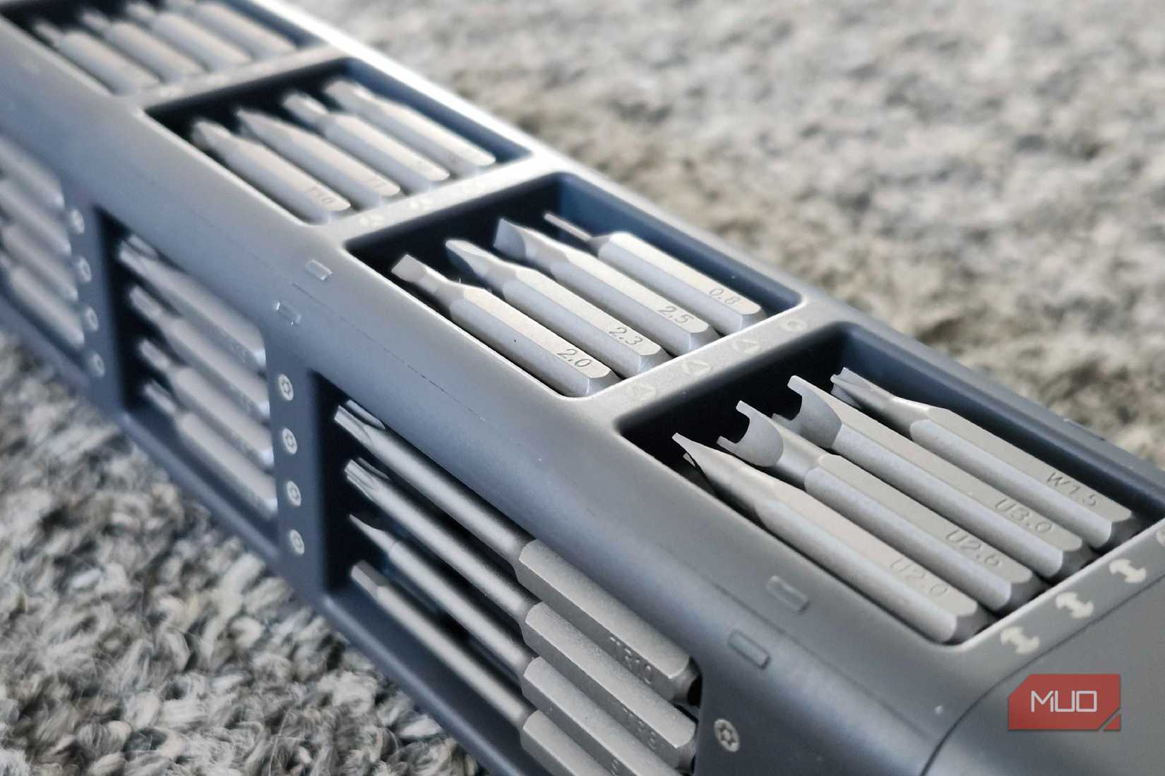 Fanttik Bits in case