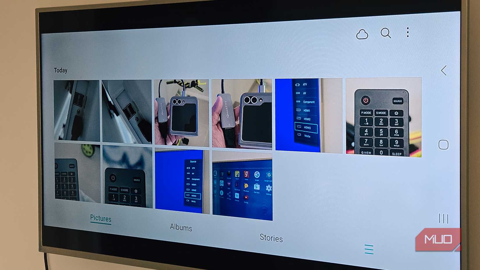 Haier TV with the gallery app mirroring from a phone
