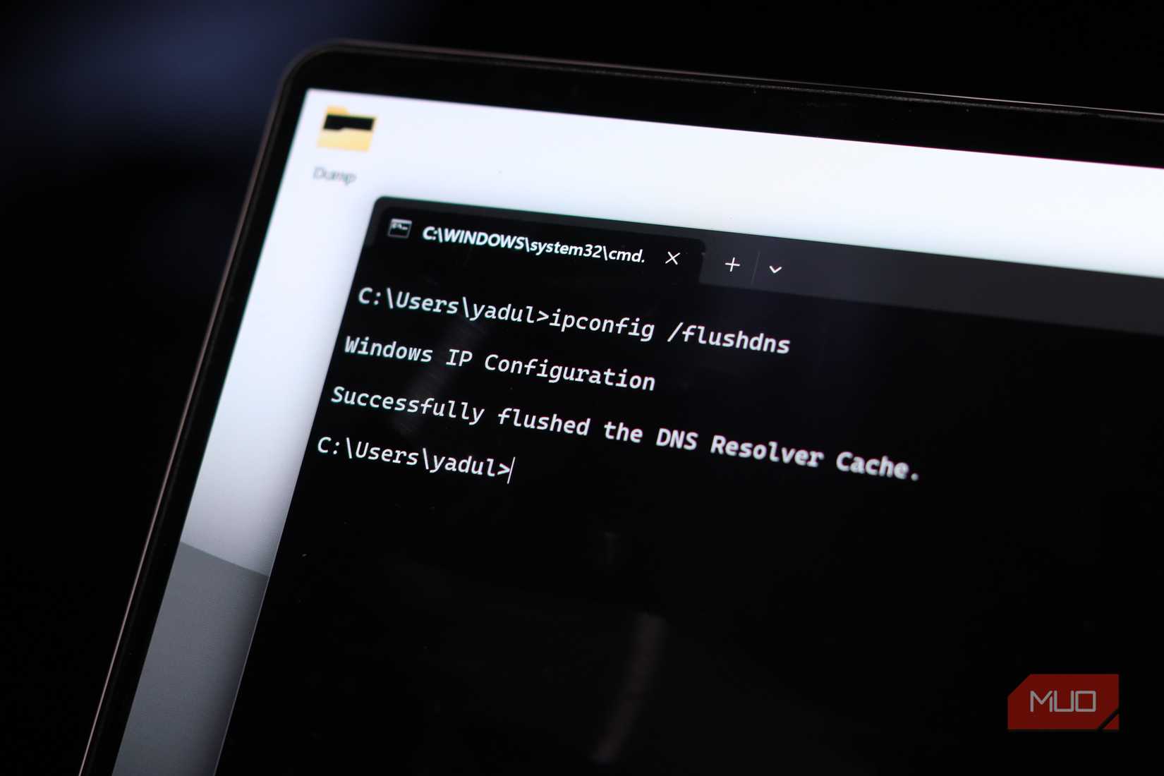 ipconfig flush dns command running on Windows terminal.