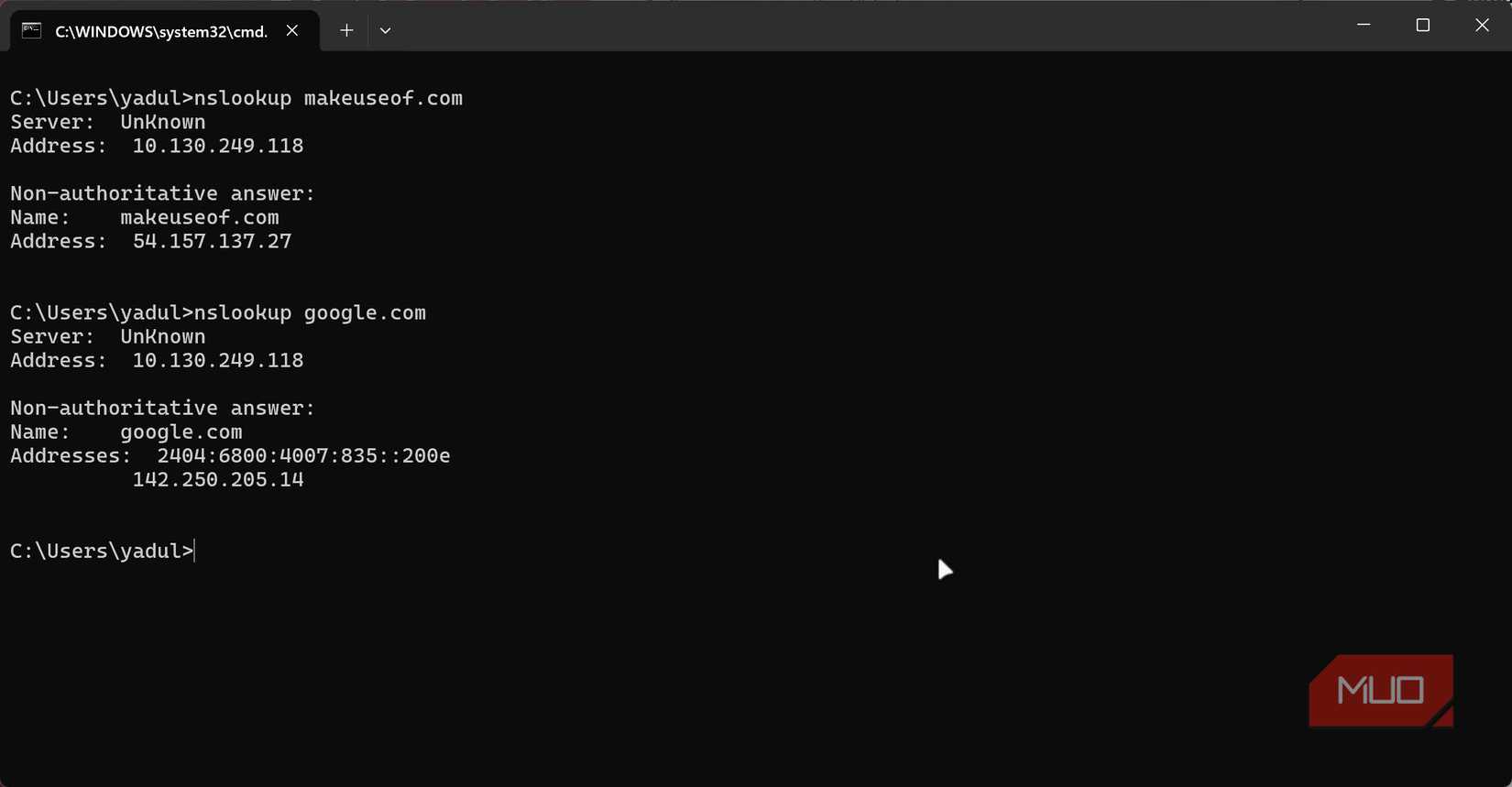 nslookup command running on Windows 11.