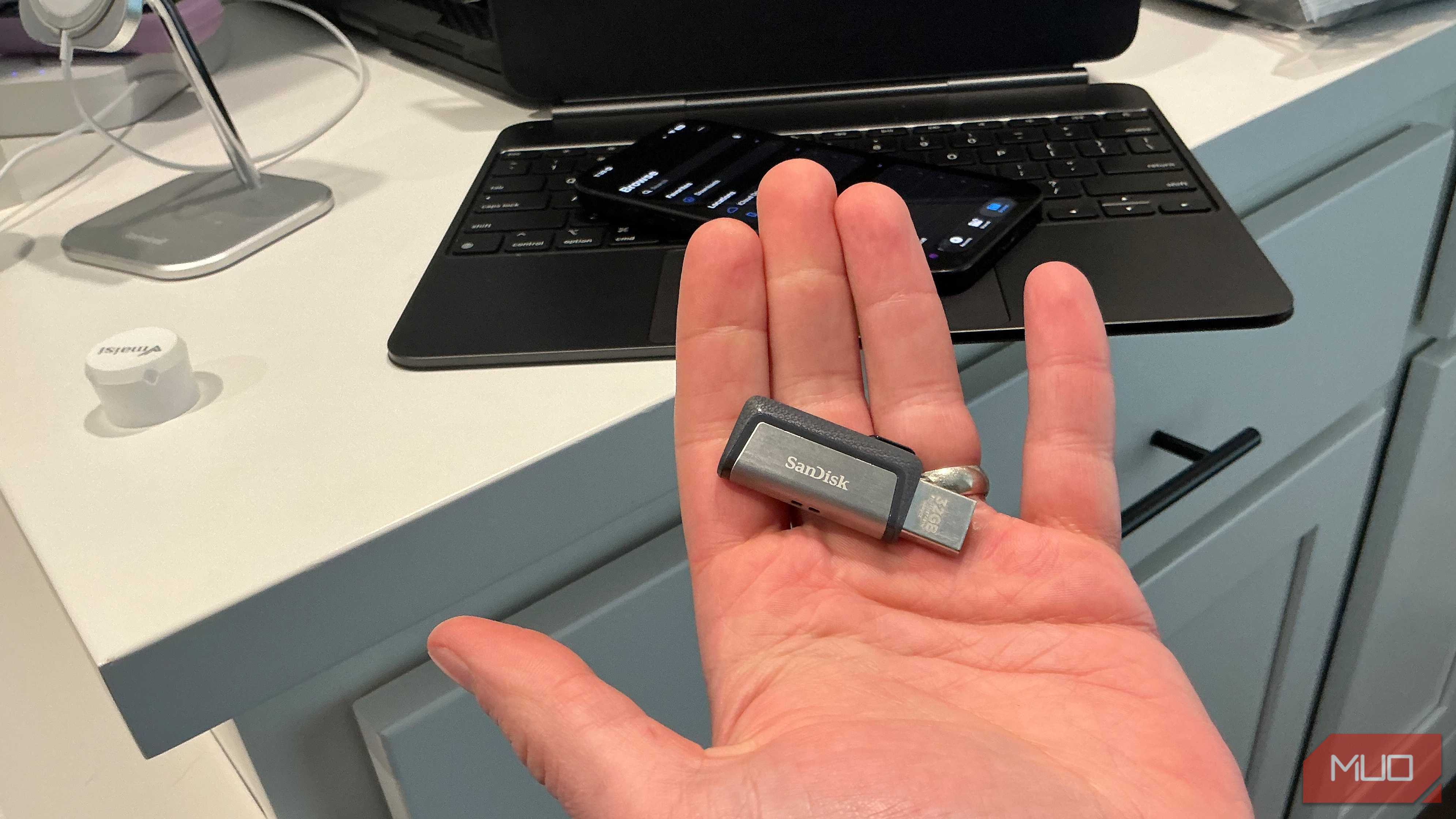 Adding Usb Drive Your phone's USB-C port can do more than charge it