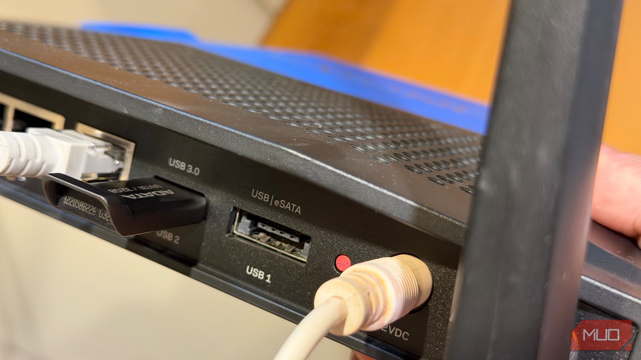 USB 3.0 and eSATA ports on a Linksys router