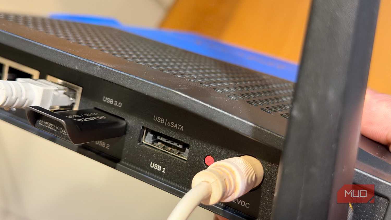USB 3.0 and eSATA ports on a Linksys router