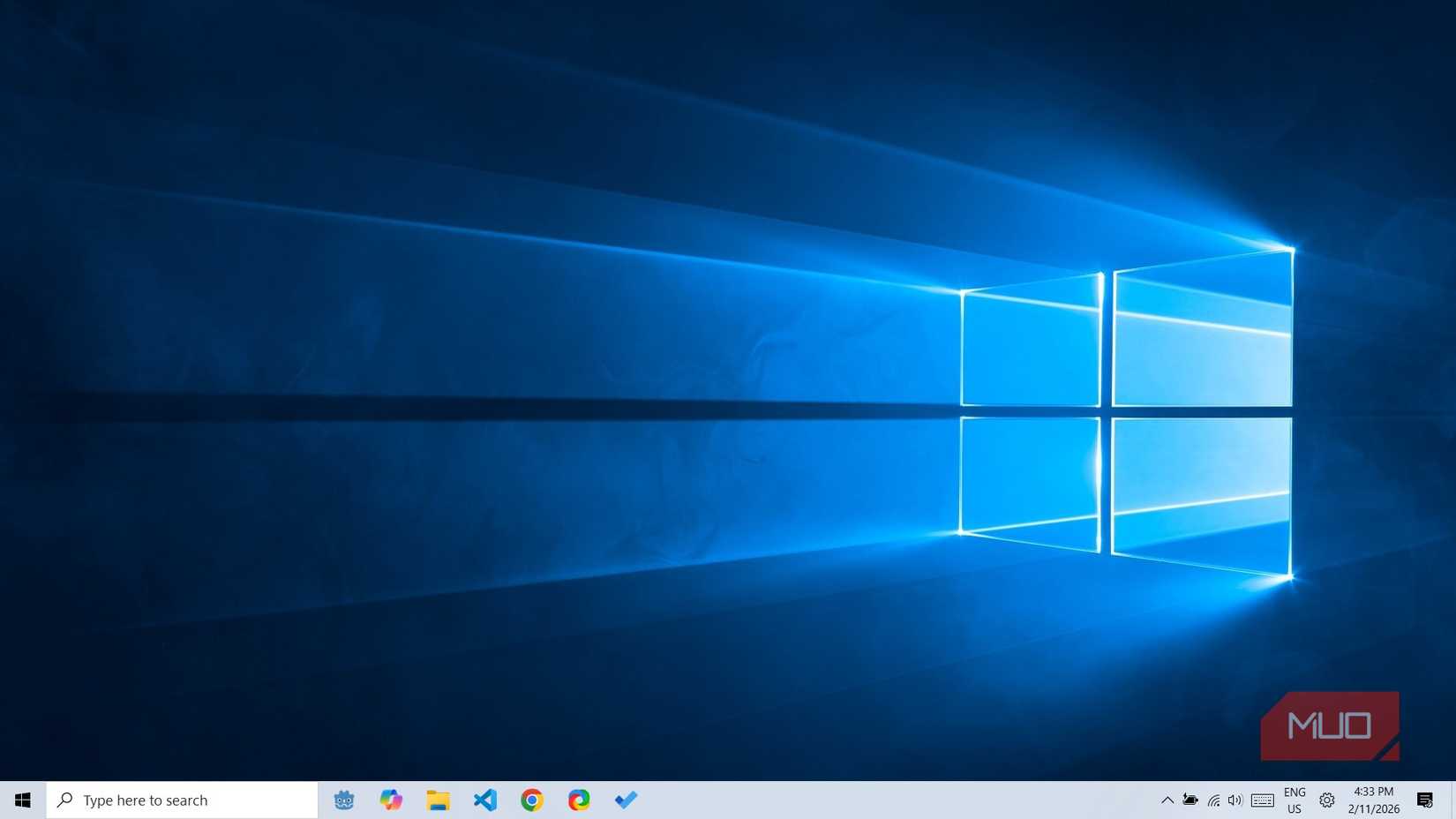 উইন্ডোজ 10 পটভূমি সহ উইন্ডোজ 11 ডেস্কটপ