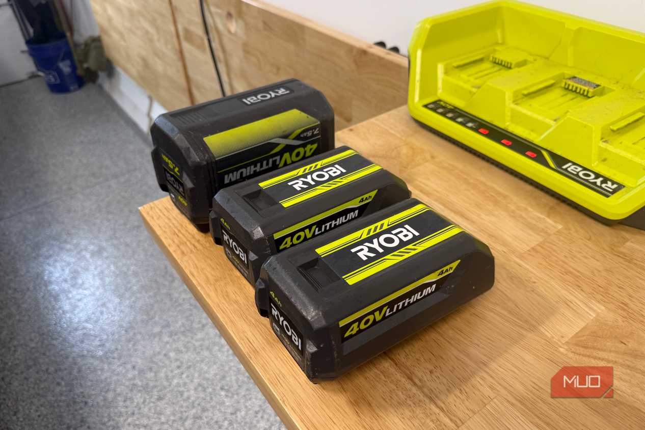 3 ryobi 40v lithium batteries top