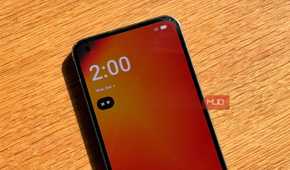 Android phone running LineageOS showing the lock screen