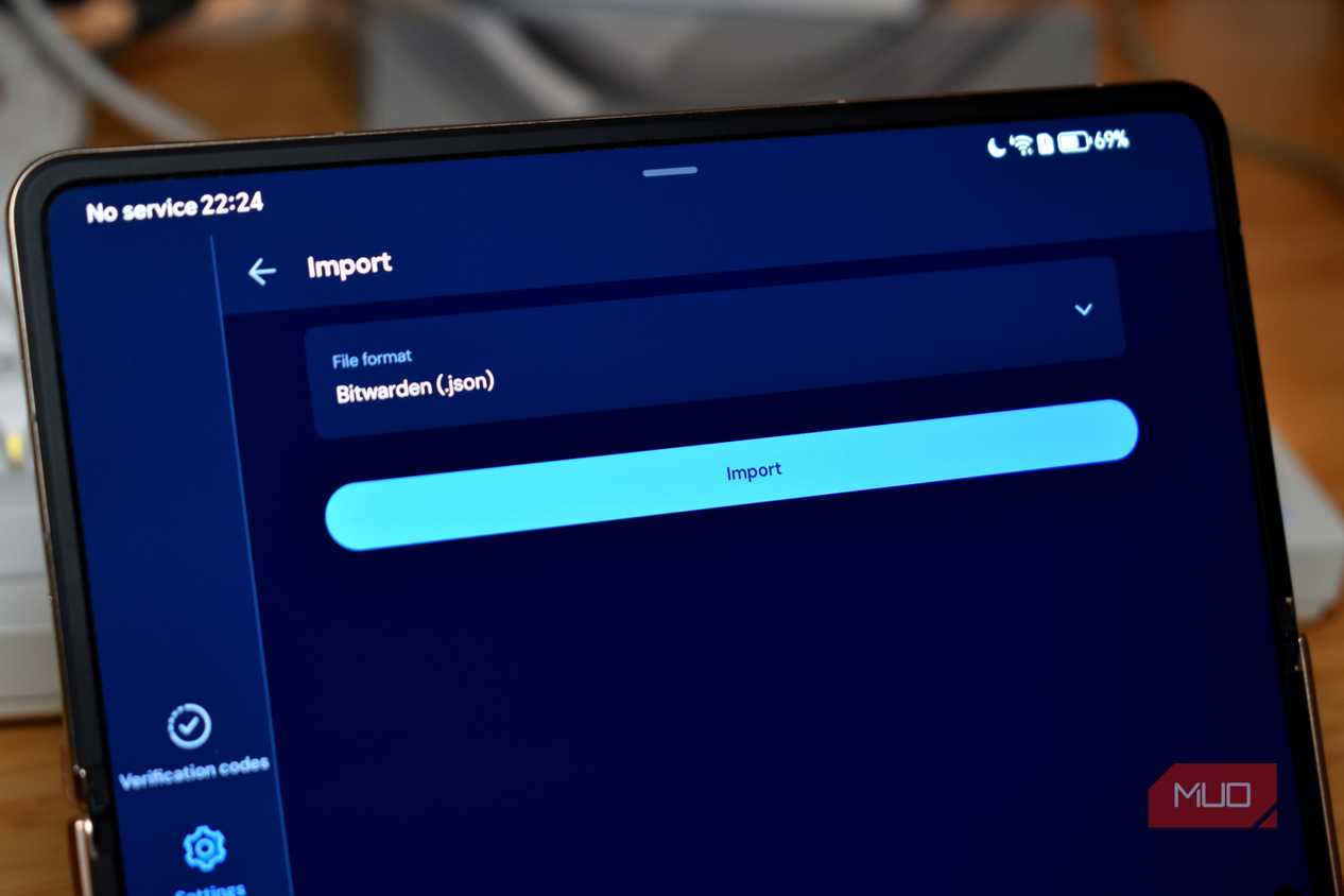 bitwarden authenticator app import