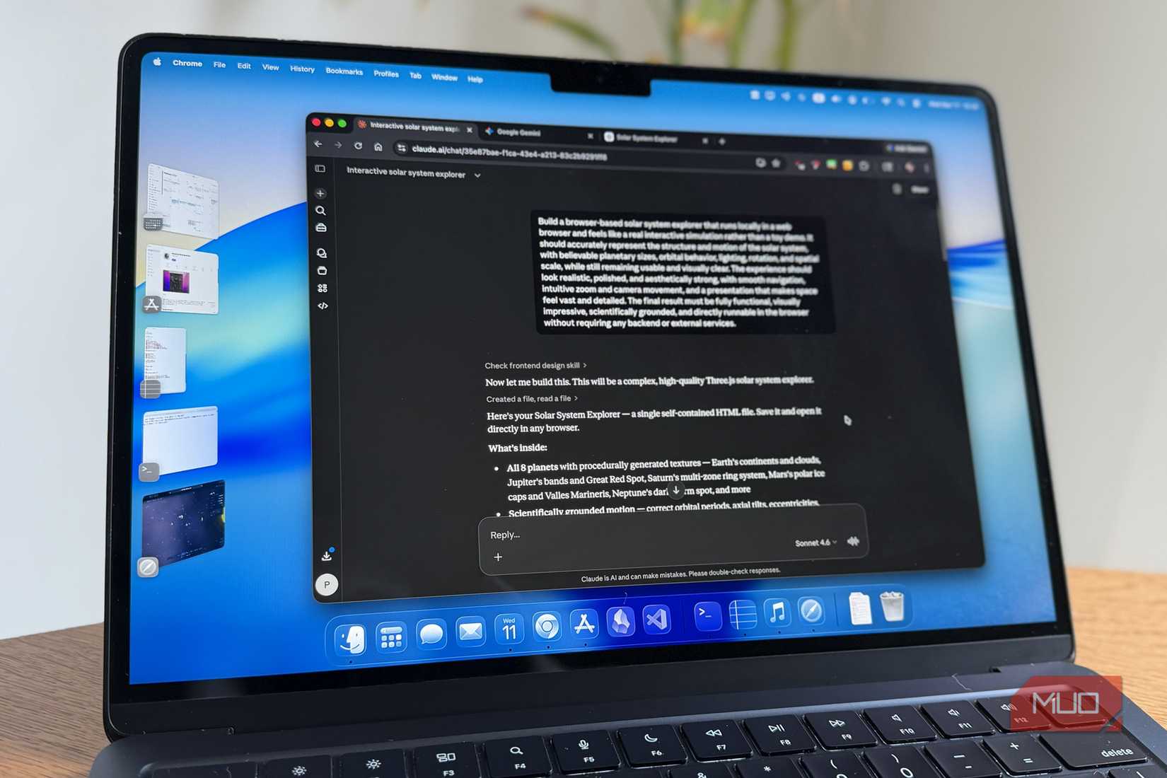 Claudeに太陽系探査機を構築するようプロンプトを出している画面