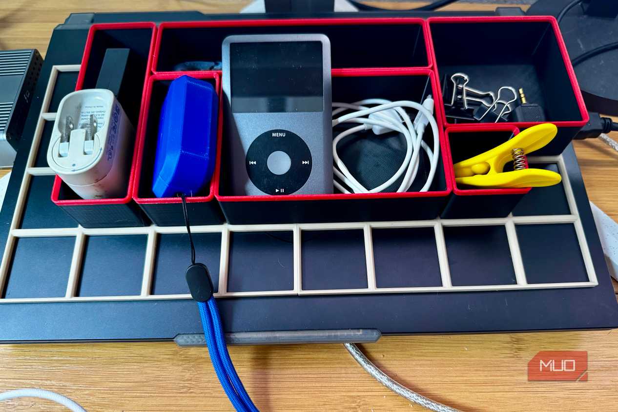 Work in progress desk organizer