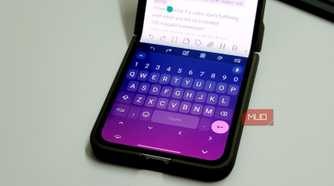 FUTO Keyboard open on a Samsung Galaxy Z Flip 6-1