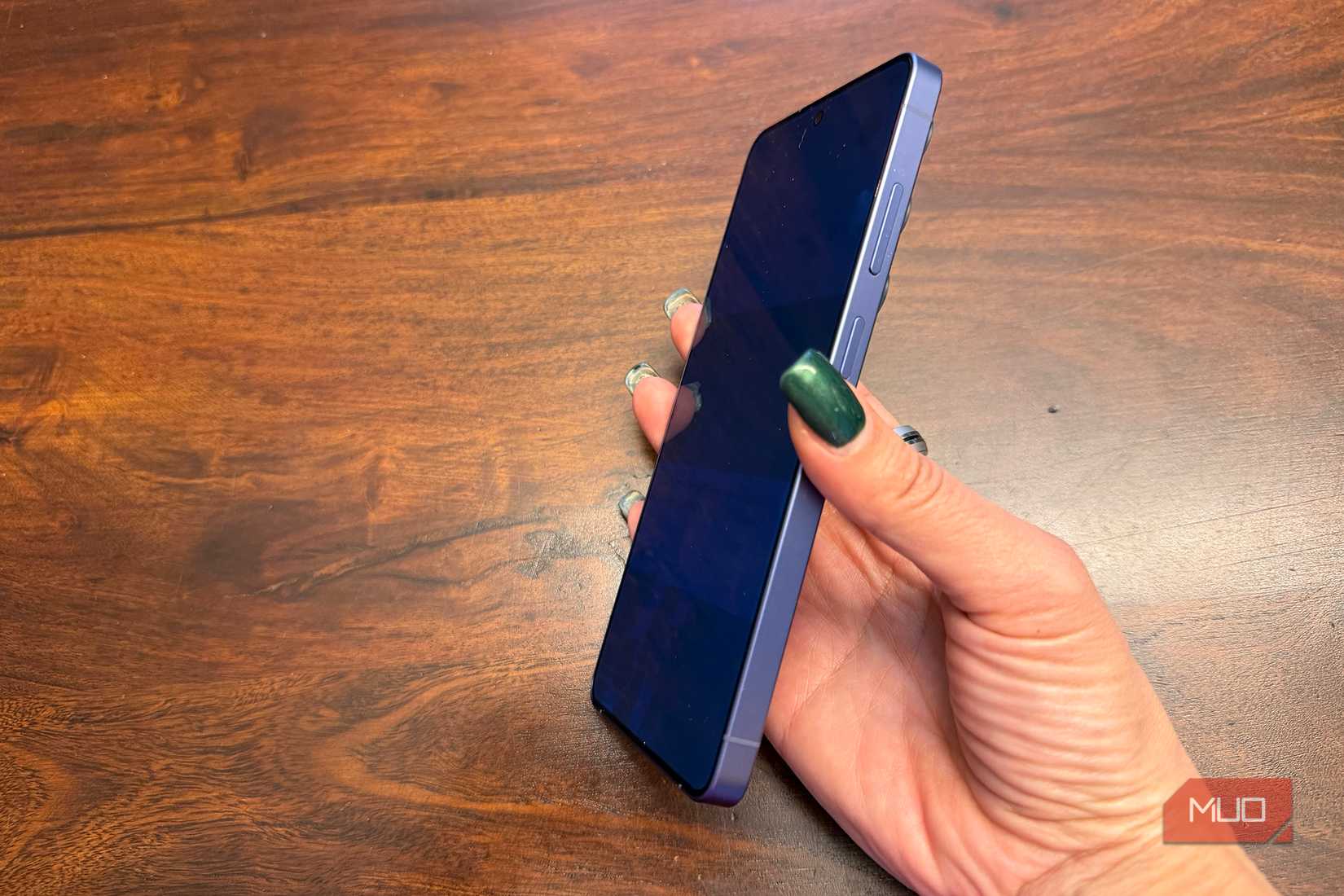 Side of Samsung Galaxy S26 Ultra phone with privacy screen.