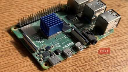 Heatsinks on a Raspberry Pi 4