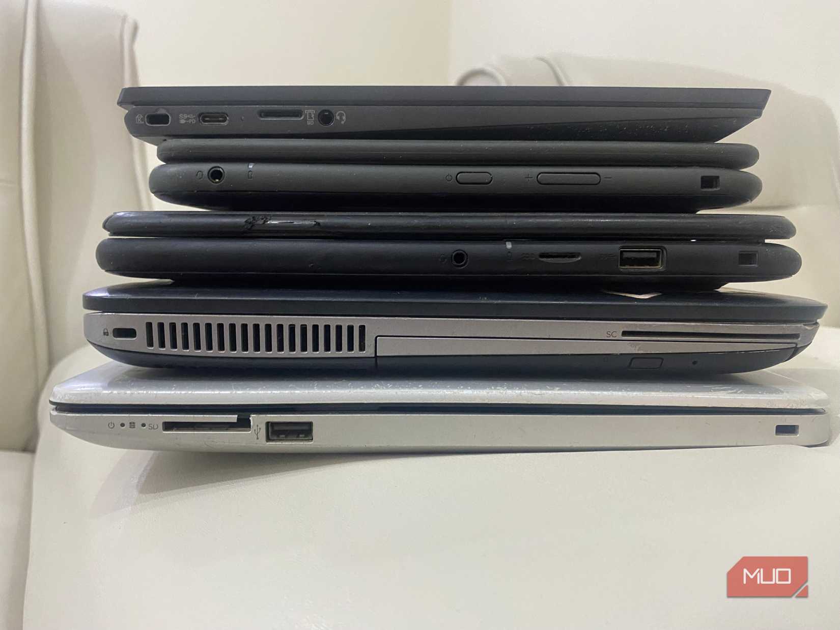 Laptop stack with k-Slots