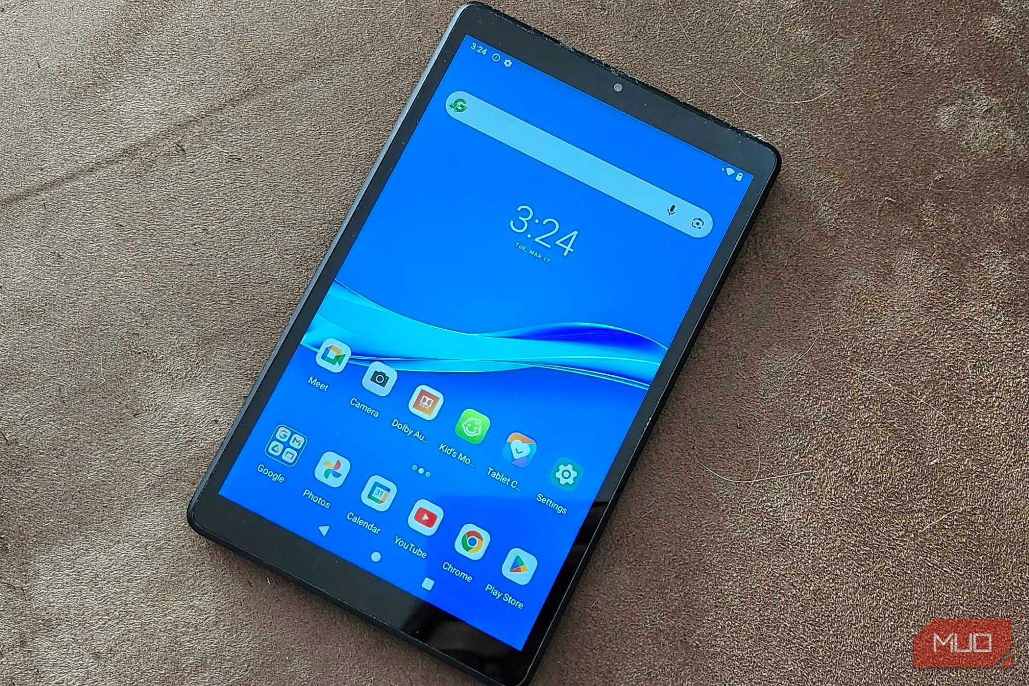 Your old Android phone or tablet makes a better e-reader than you'd think