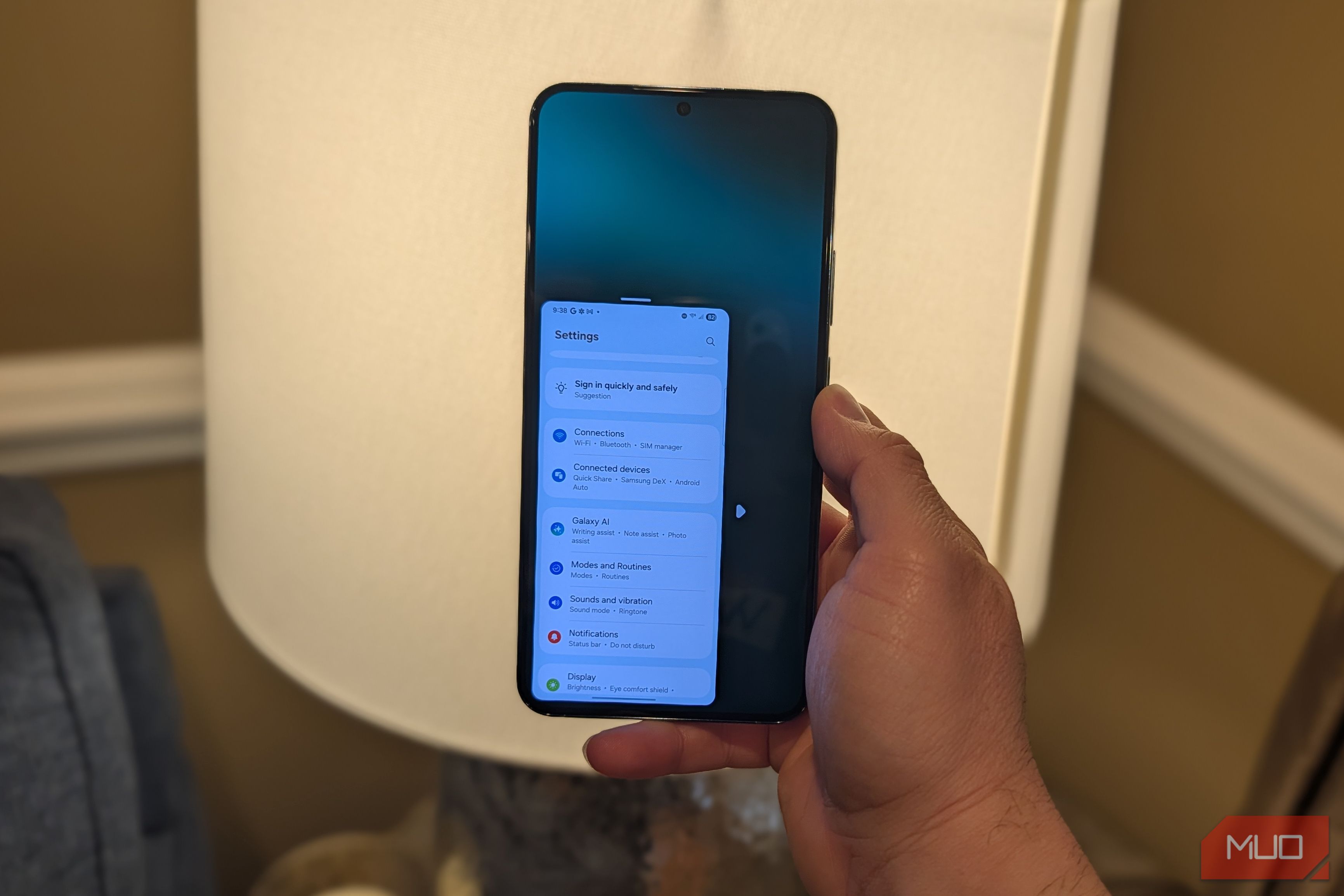 I dismissed these 3 Samsung features as gimmicks but now I use them ...