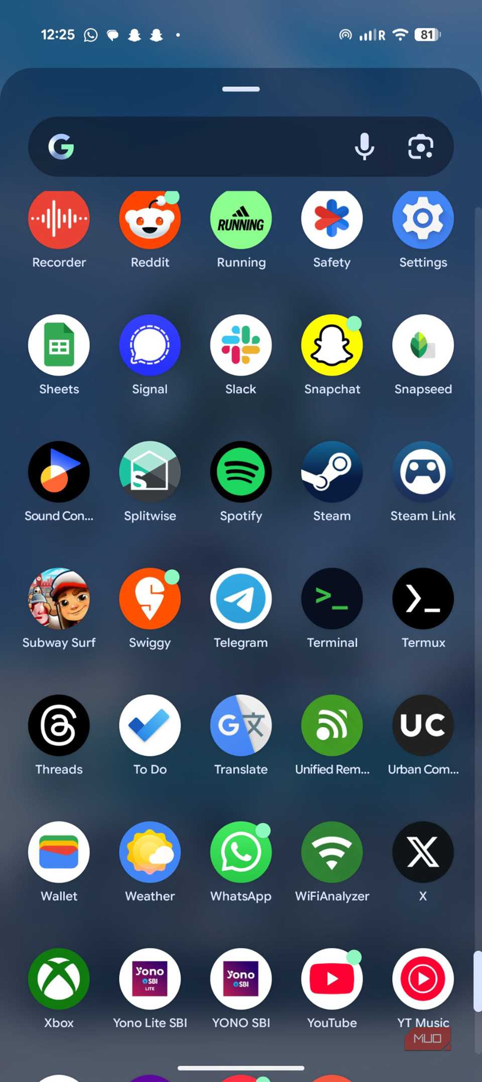 Cajón de aplicaciones del Pixel 9a con opción de terminal.
