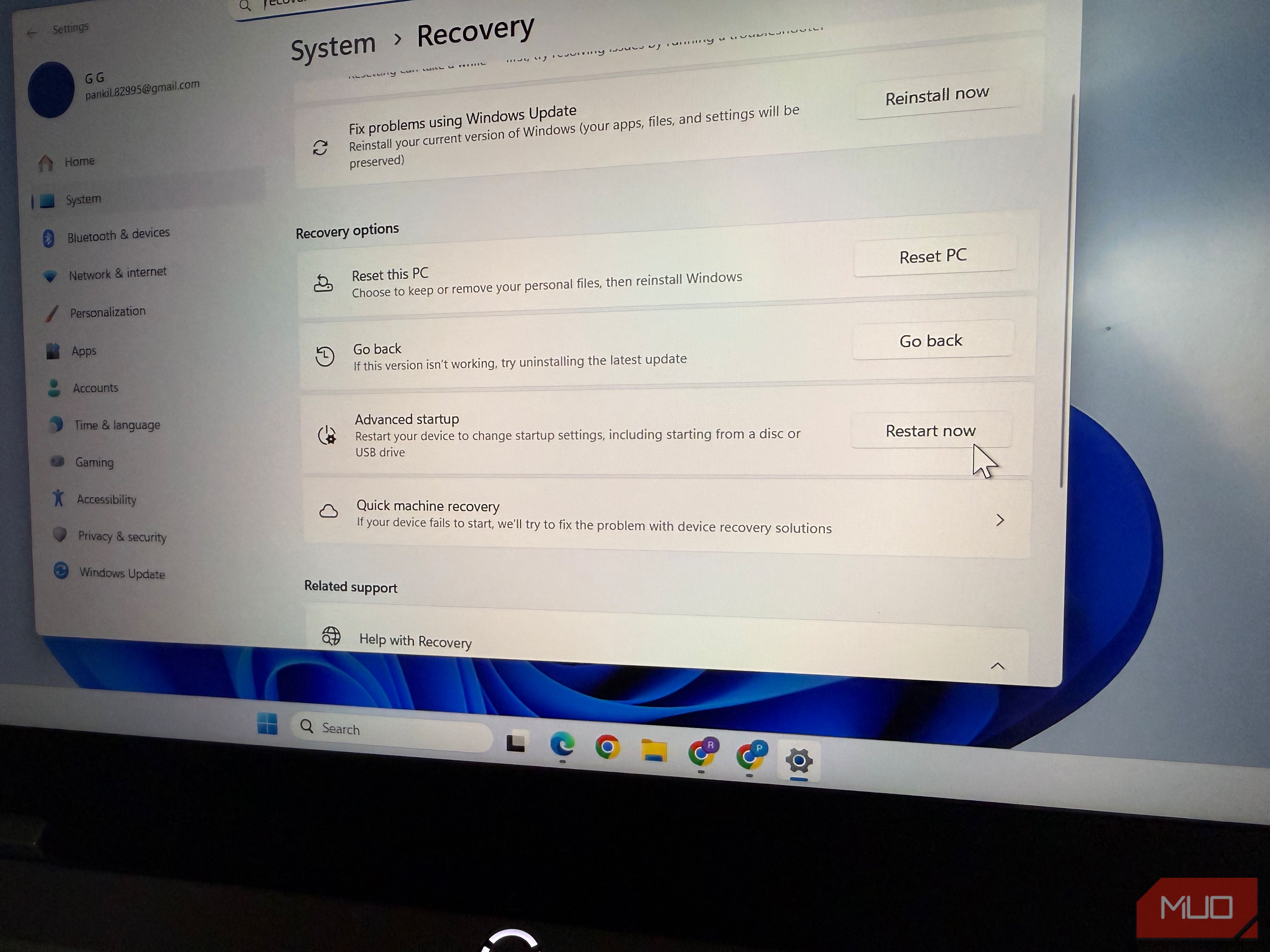 Windows 11 has a built-in self-repair mode that works without a USB