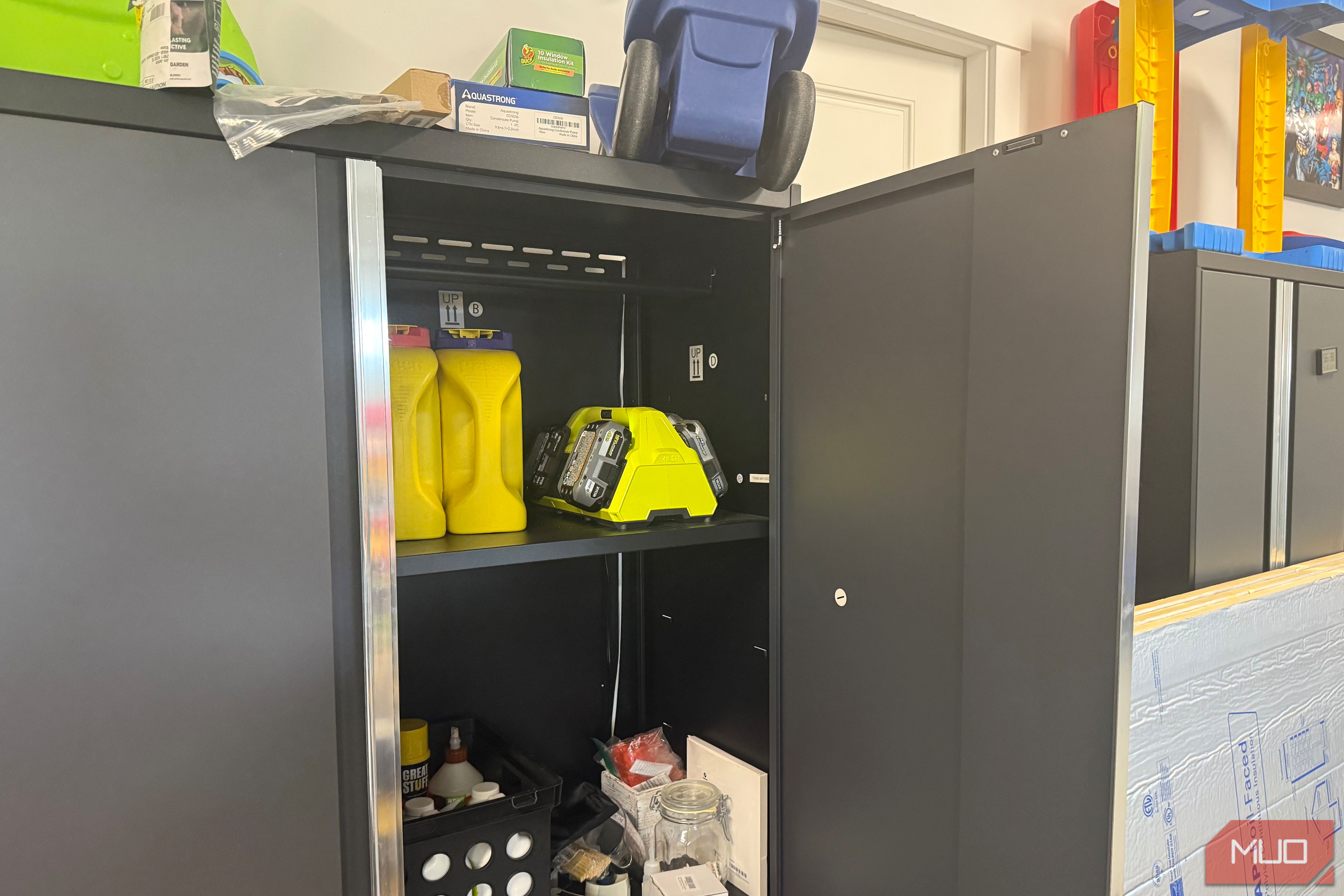 ryobi 18v lithium batteries in garage cabinet
