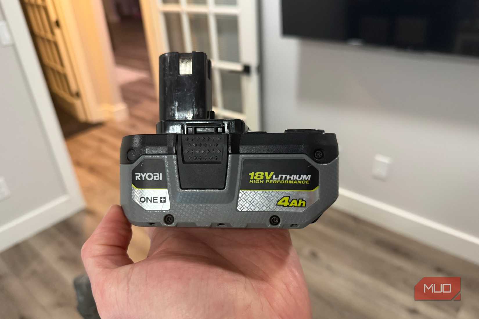ryobi 18v lithium battery side
