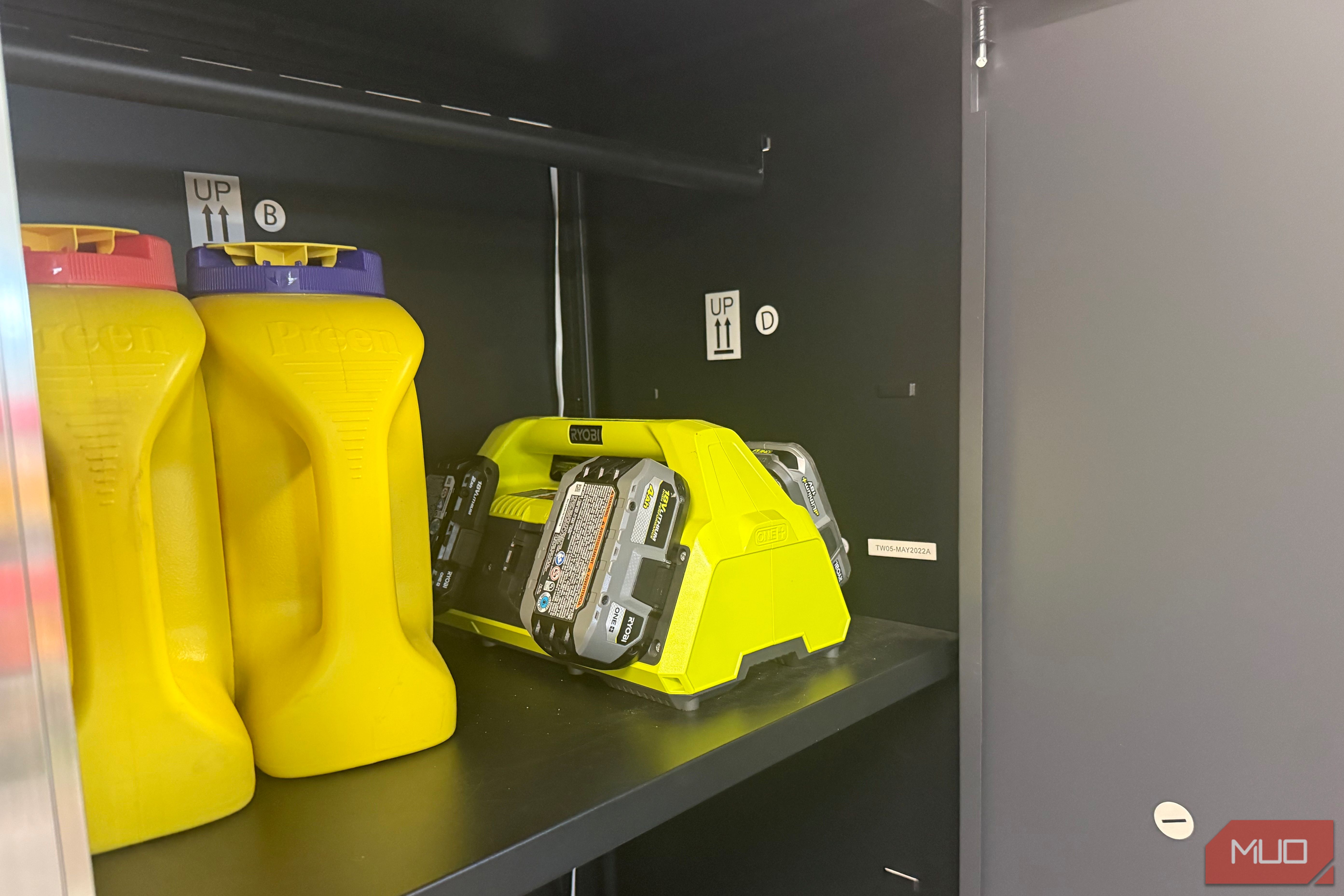 ryobi 18v lithium multi charger station