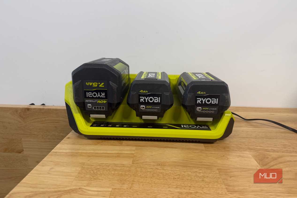 ryobi 40V lithium battery charger with 3 batteries