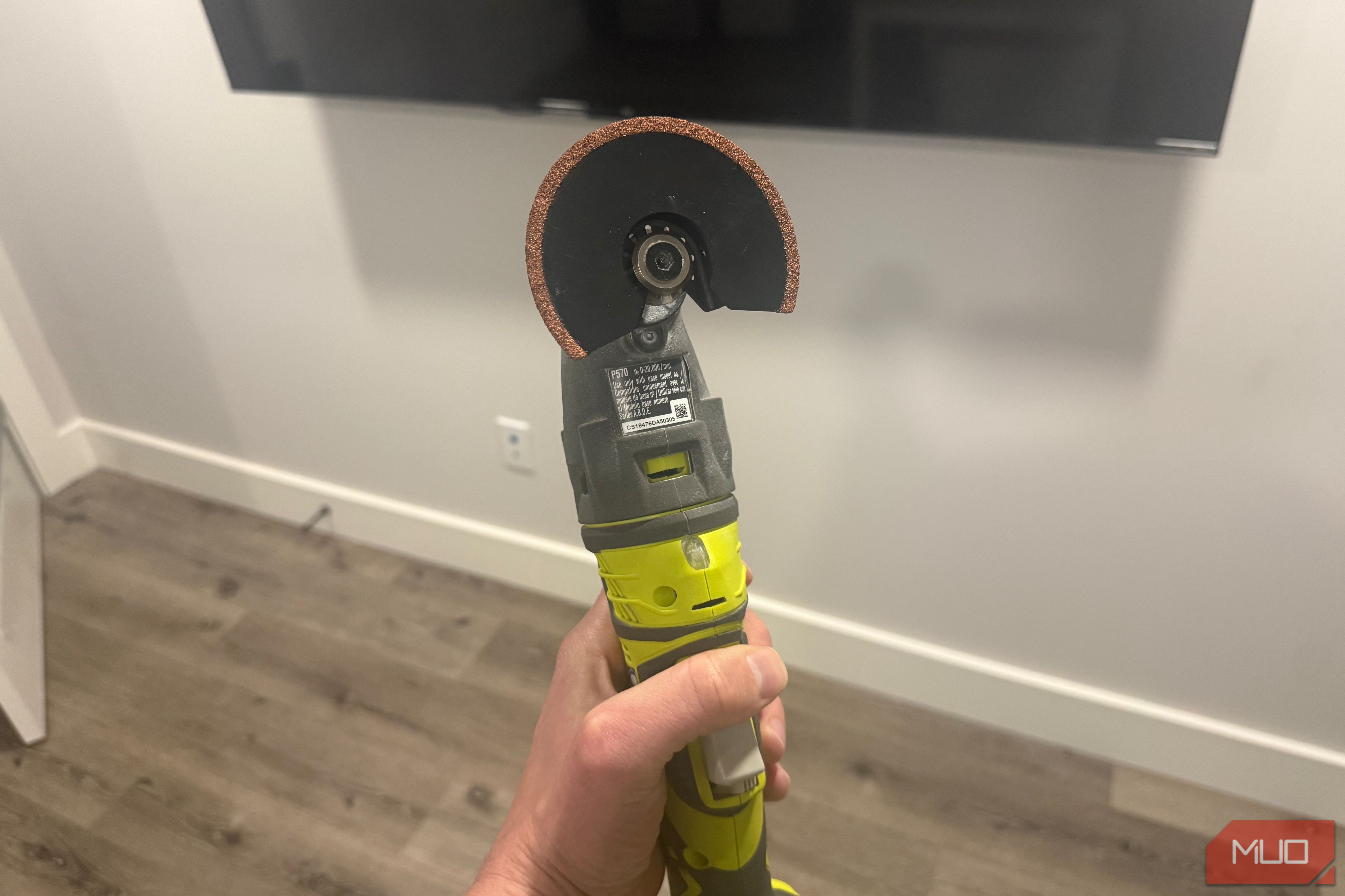 Ryobi oscillating tool with grout blade front