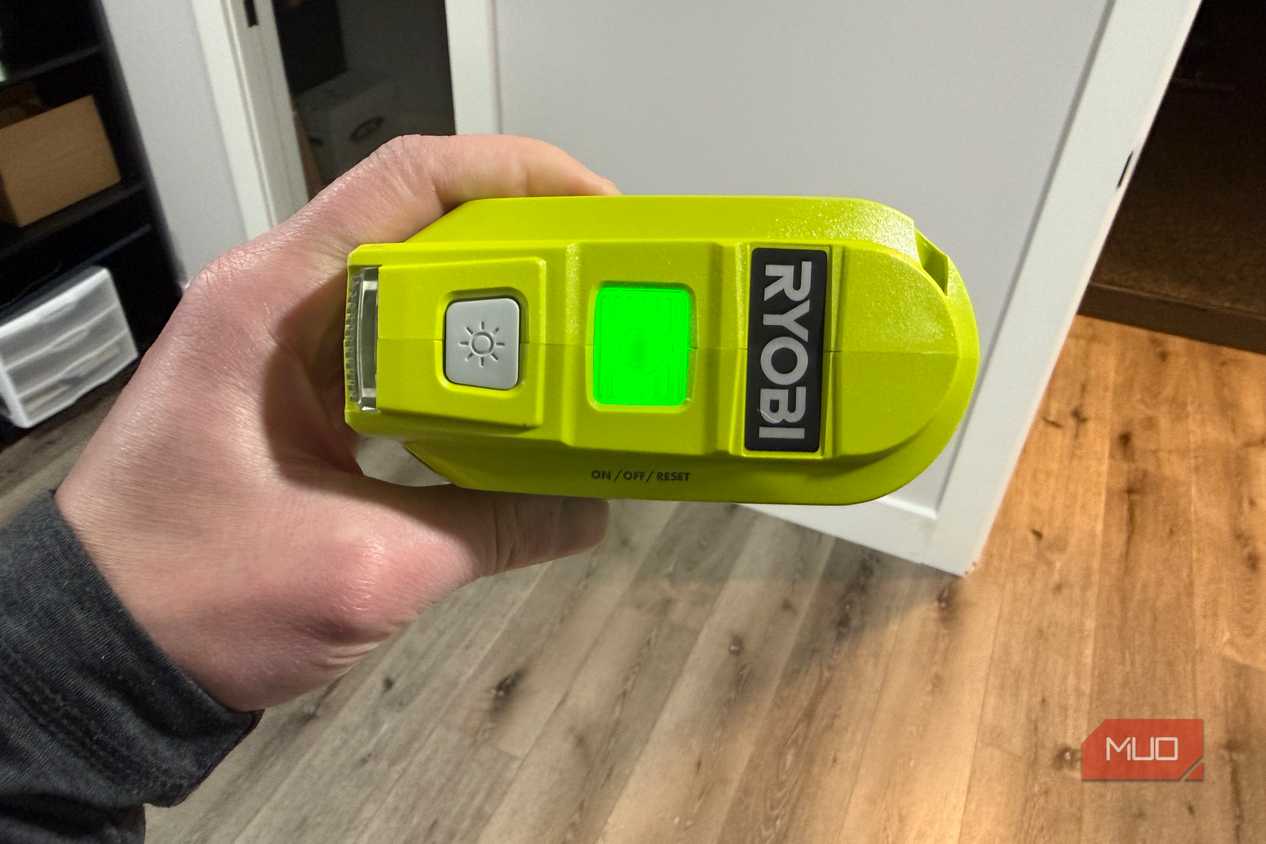 ryobi power source top side power led