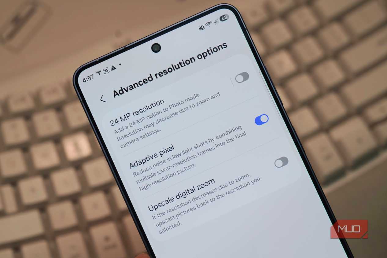 The 24MP camera option in the Camera Assistant app.