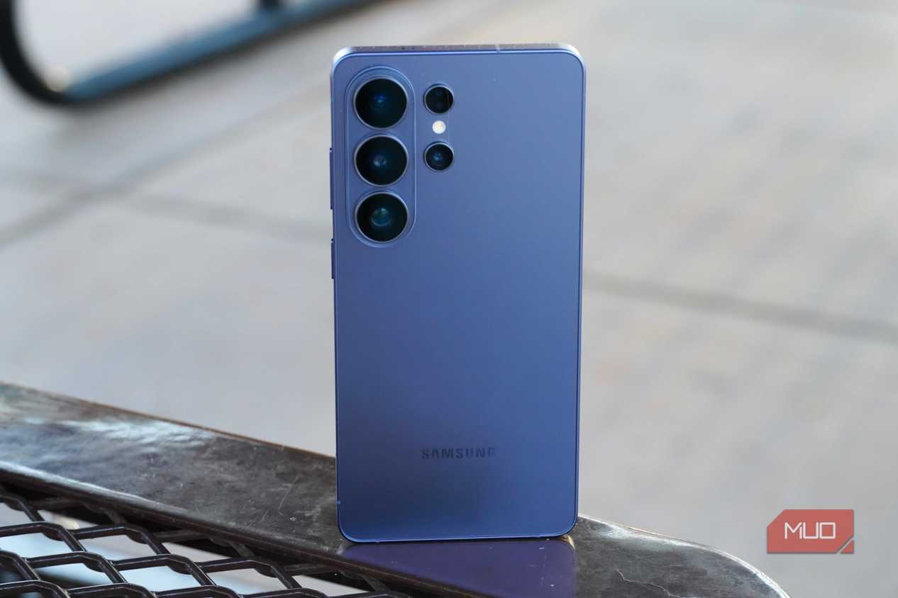 The Galaxy S26 Ultra standing up.