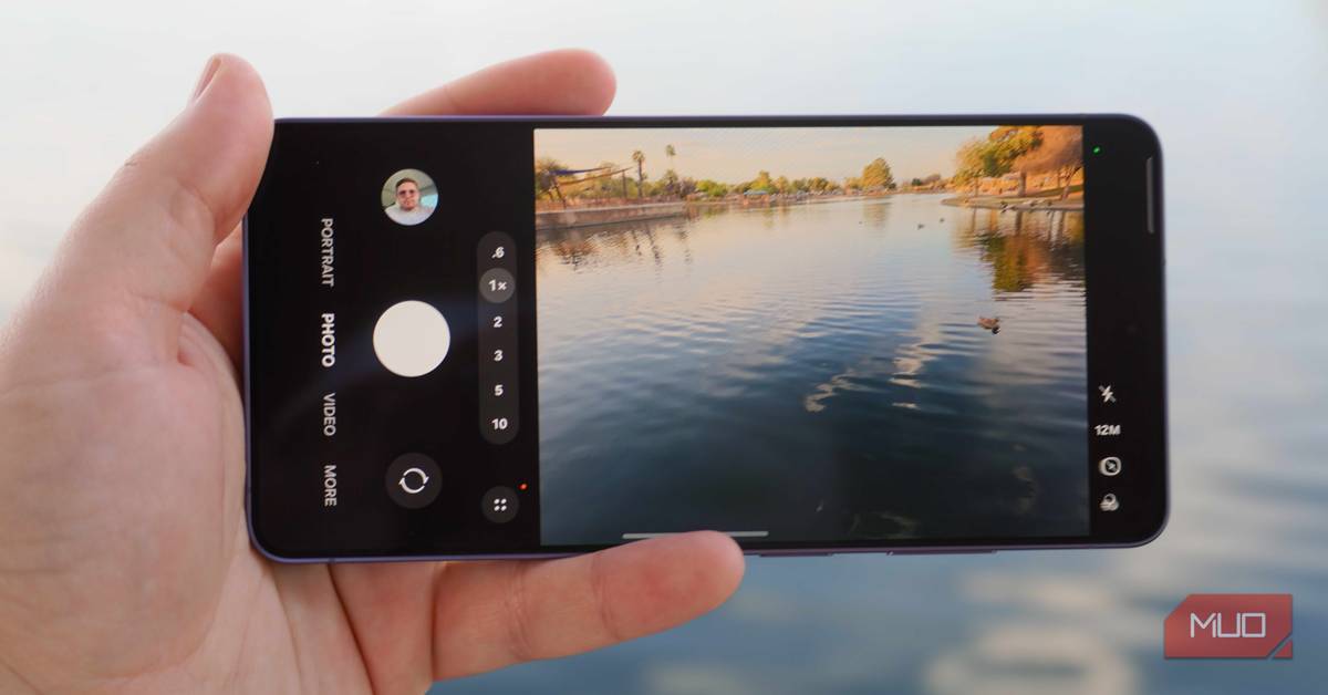 makeuseof.com - Brady Snyder - I finally learned why a 12MP photo from my phone beats a 50MP one