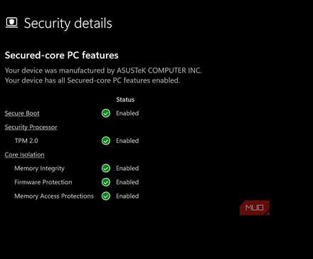 Windows 11が動作するノートPCの画面にSecure Bootの文字が表示されている