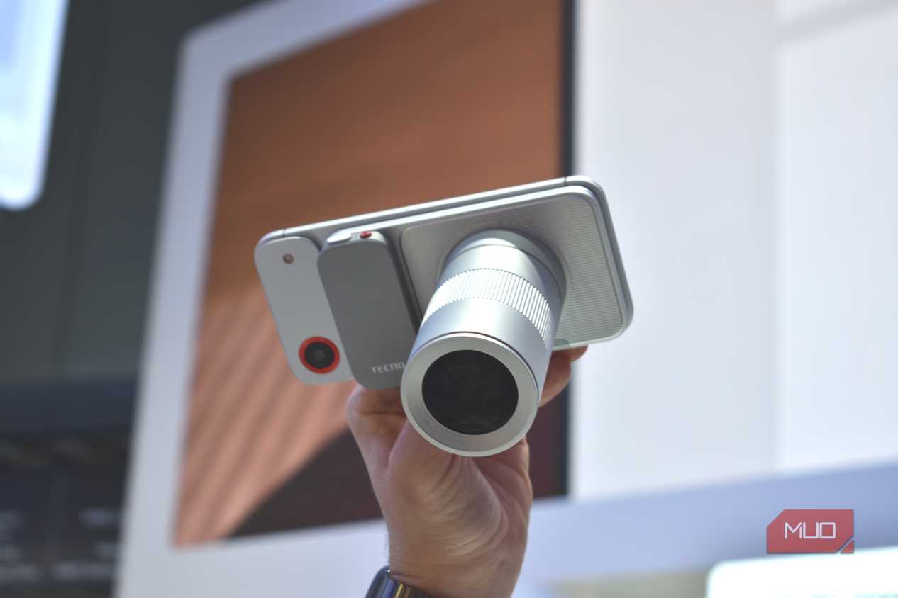 tecno modular phone concept mwc 2026 telescopic camera