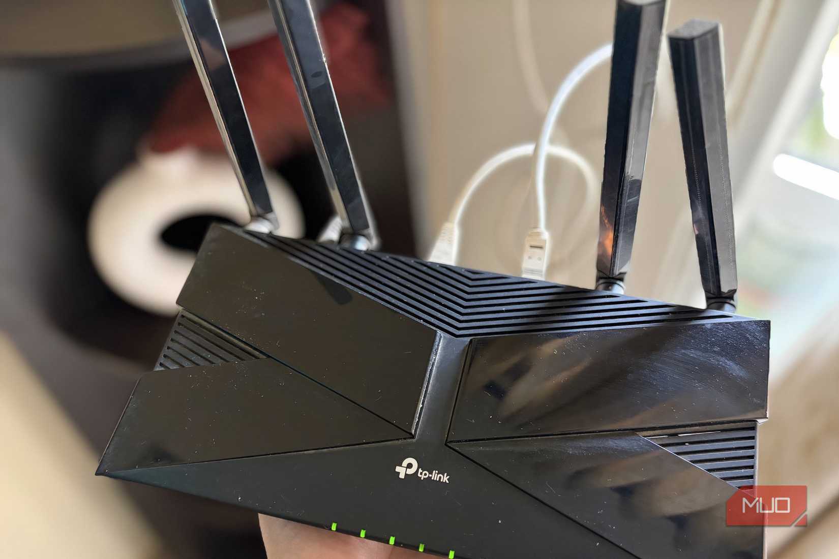 I repositioned my router antennas based on how they actually work and ...