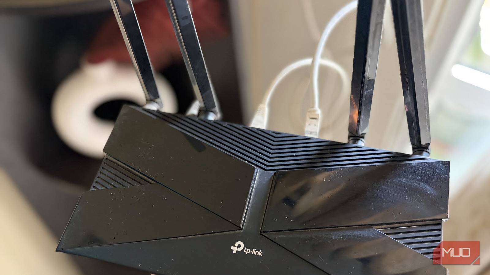 Your router’s band steering might be the reason your TV keeps buffering Your router’s band steering might be the reason your TV keeps buffering