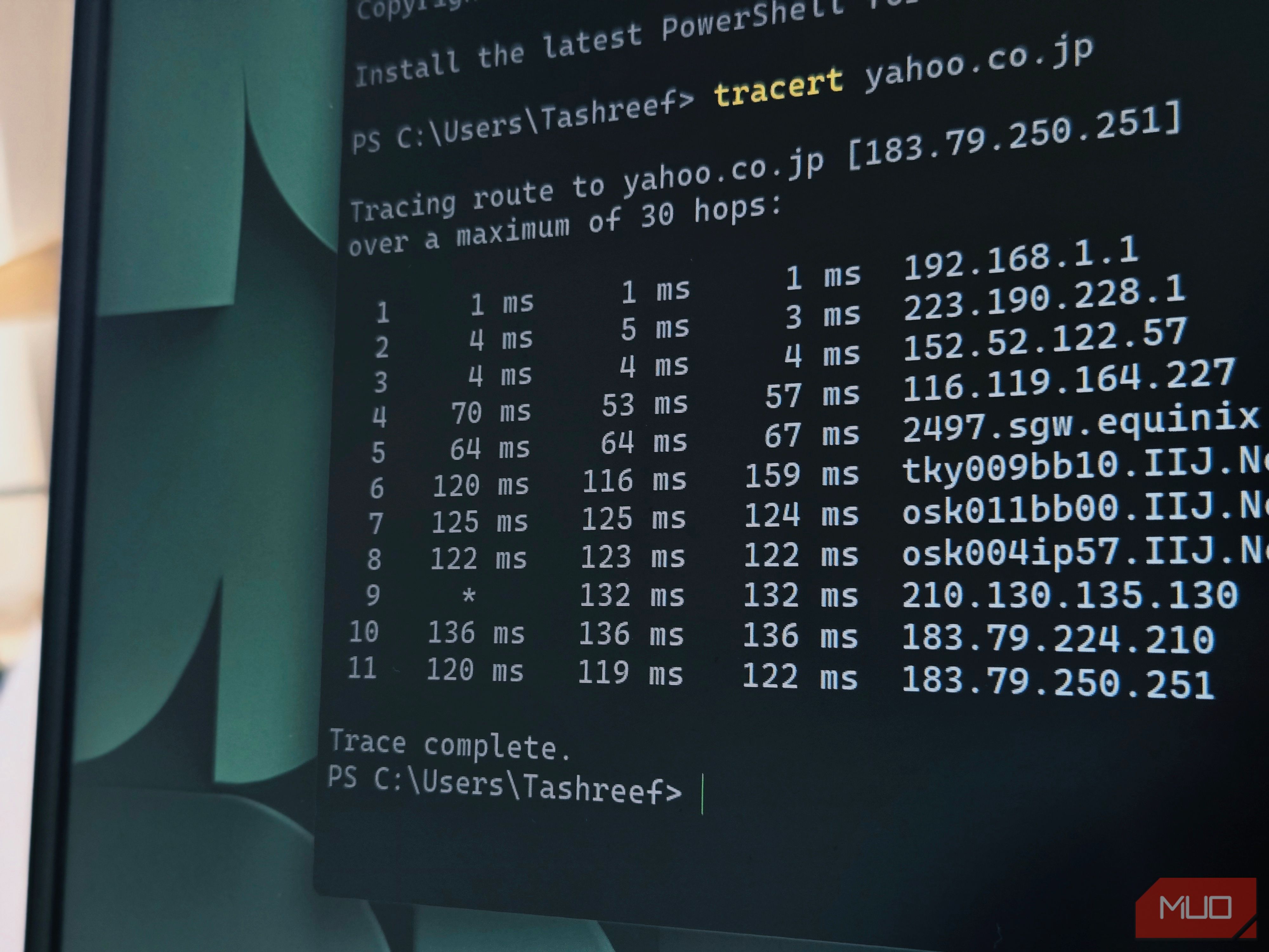 tracert command running on Windows 11 Terminal (3)