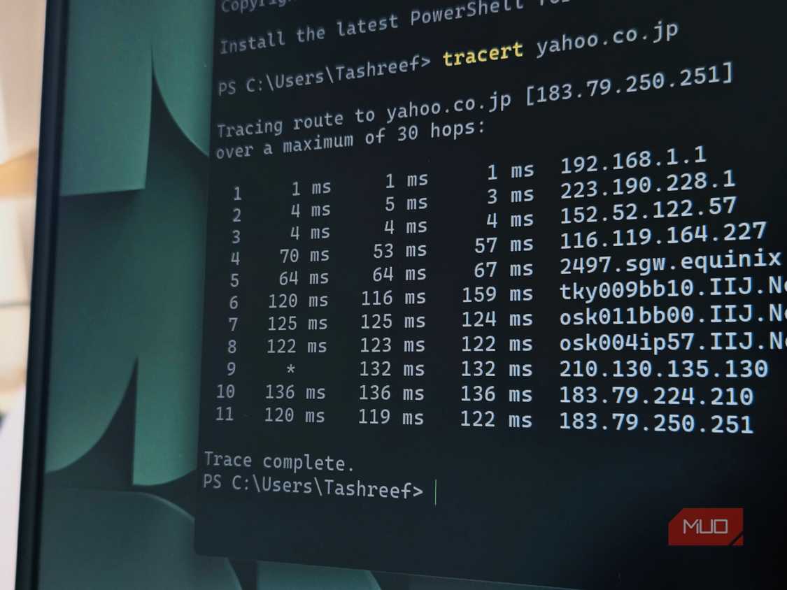 tracert command running on Windows 11 Terminal (3)