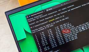 Tracert command running on Windows Terminal open on a HP Pavillion Laptop