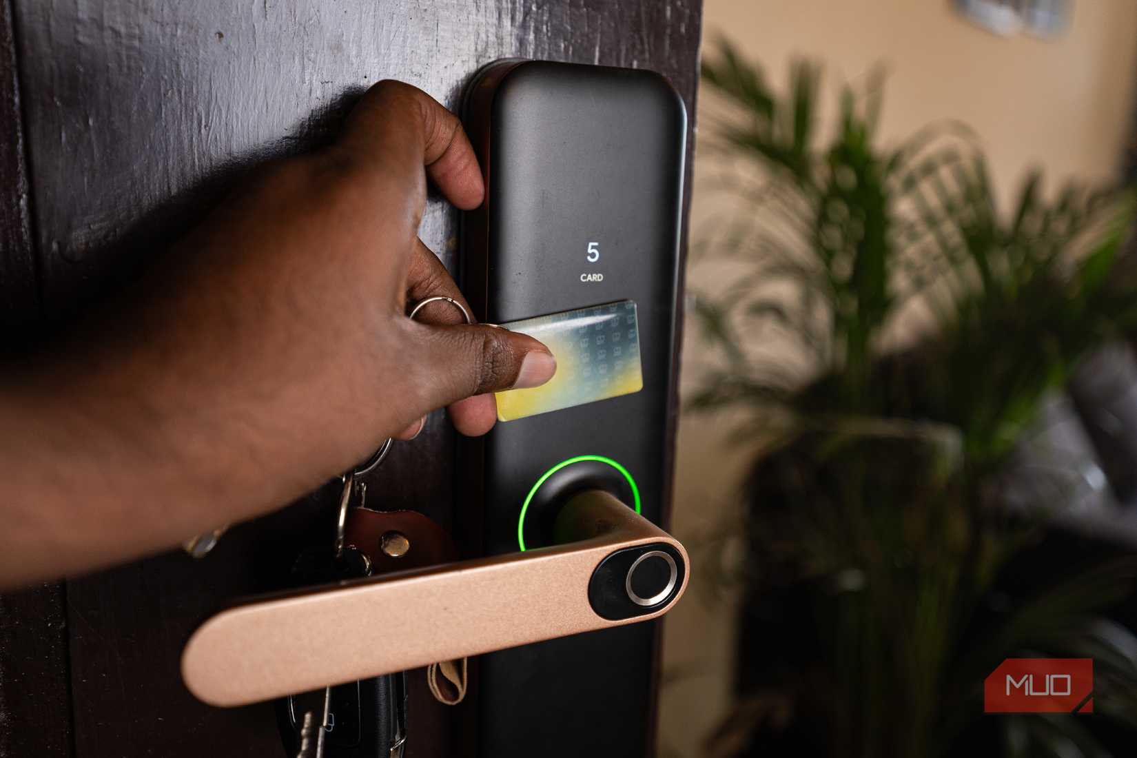 Using a RFID tag to open a smart door lock
